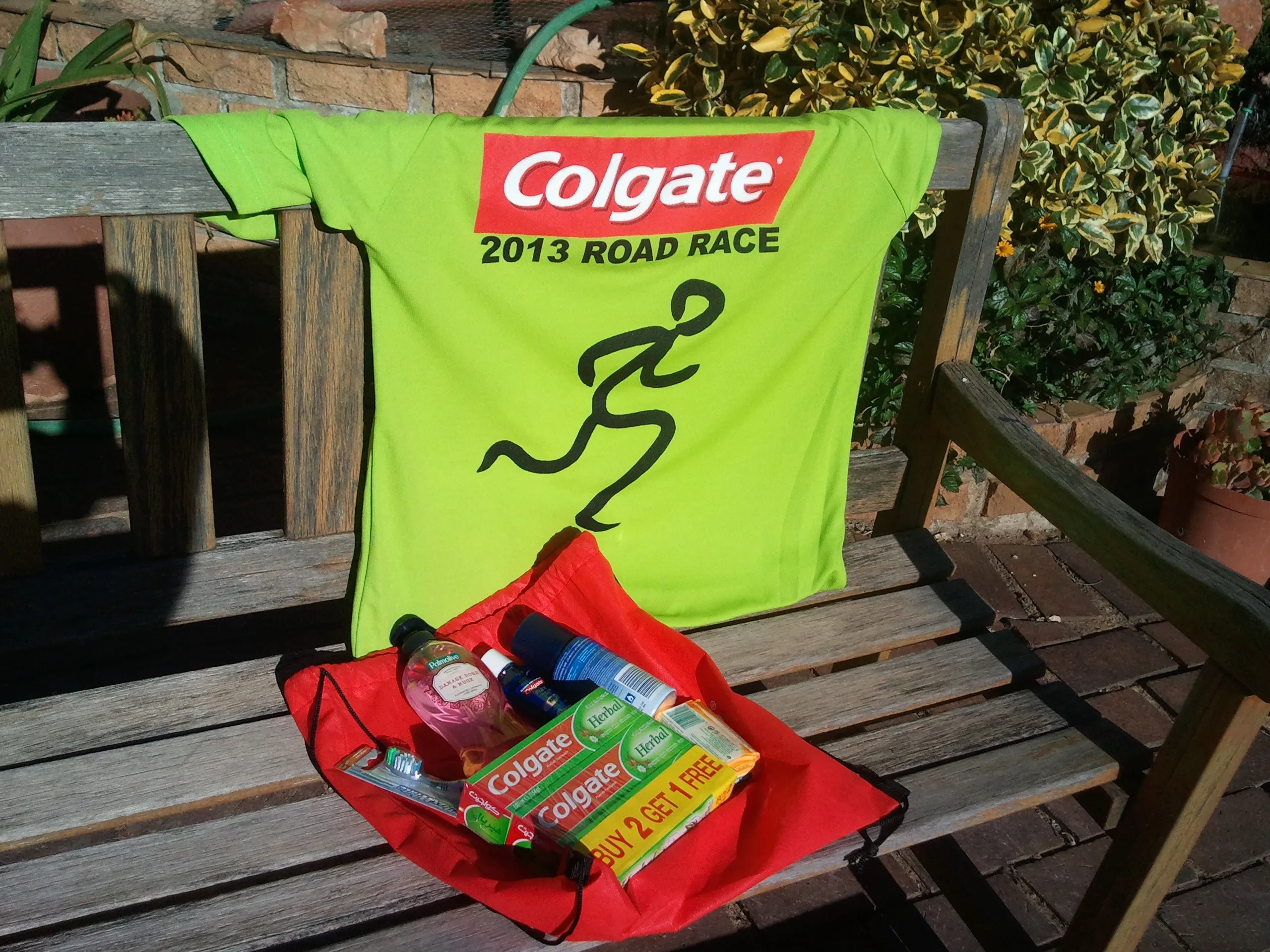 Colgate 32km goodie bag